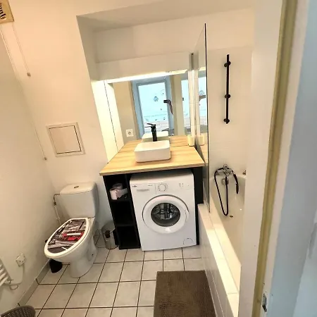 Paisible Avec Stationnement Gratuit Apartment